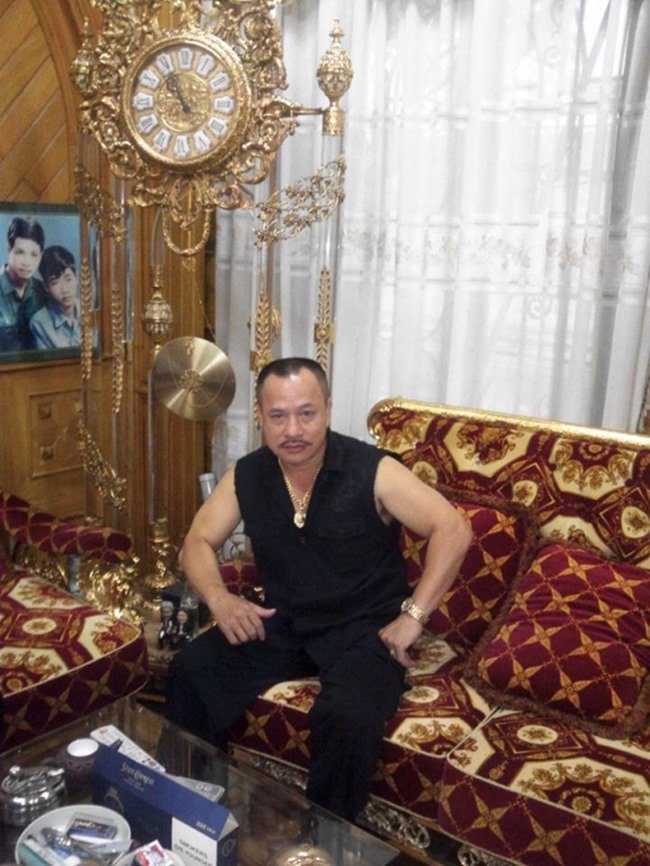 Bố ruột Thy Hương Vị Tình Thân: Thân thế đặc biệt, cám dỗ tới khi nổi tiếng - 8