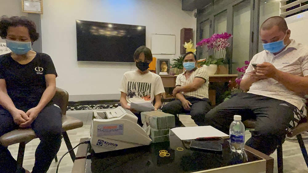 Hồ Văn Cường gửi lời tới bà Phương Hằng sau khi được quản lý Phi Nhung trao lại tiền - 3