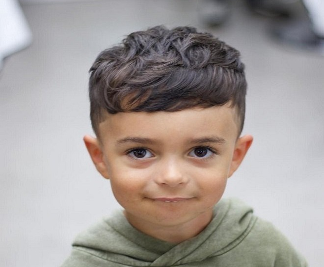 Những kiểu tóc cho bé trai 4 tuổi đẹp trai theo xu hướng mới - 11