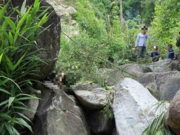 Cơn mưa rừng xối xả vô tình phơi bày tội ác kinh hoàng của gã chồng máu lạnh