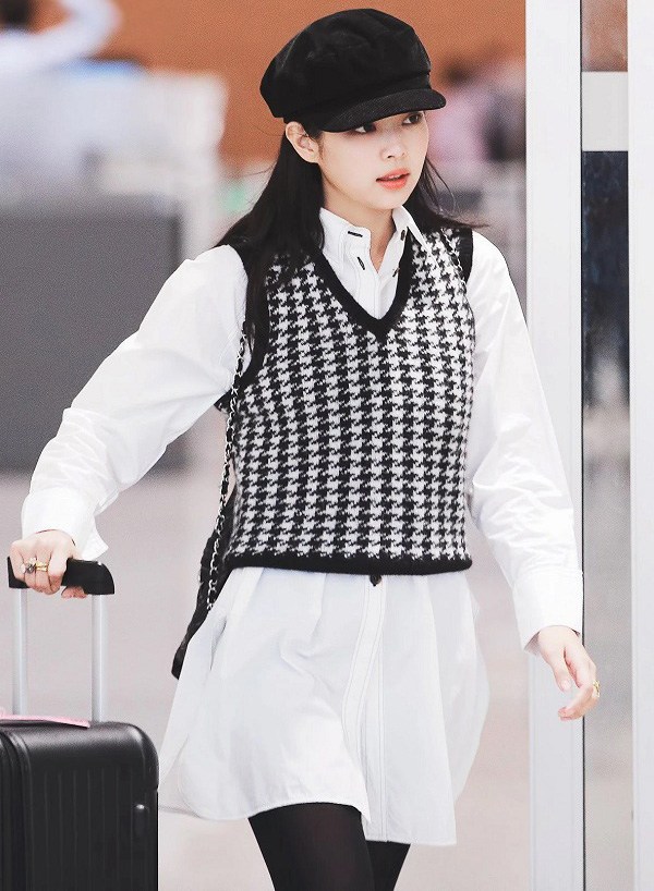 Bắt chước sao Hàn sắm 4 kiểu trang phục sau, style mùa lạnh của nàng sẽ trẻ trung hết mức - 1