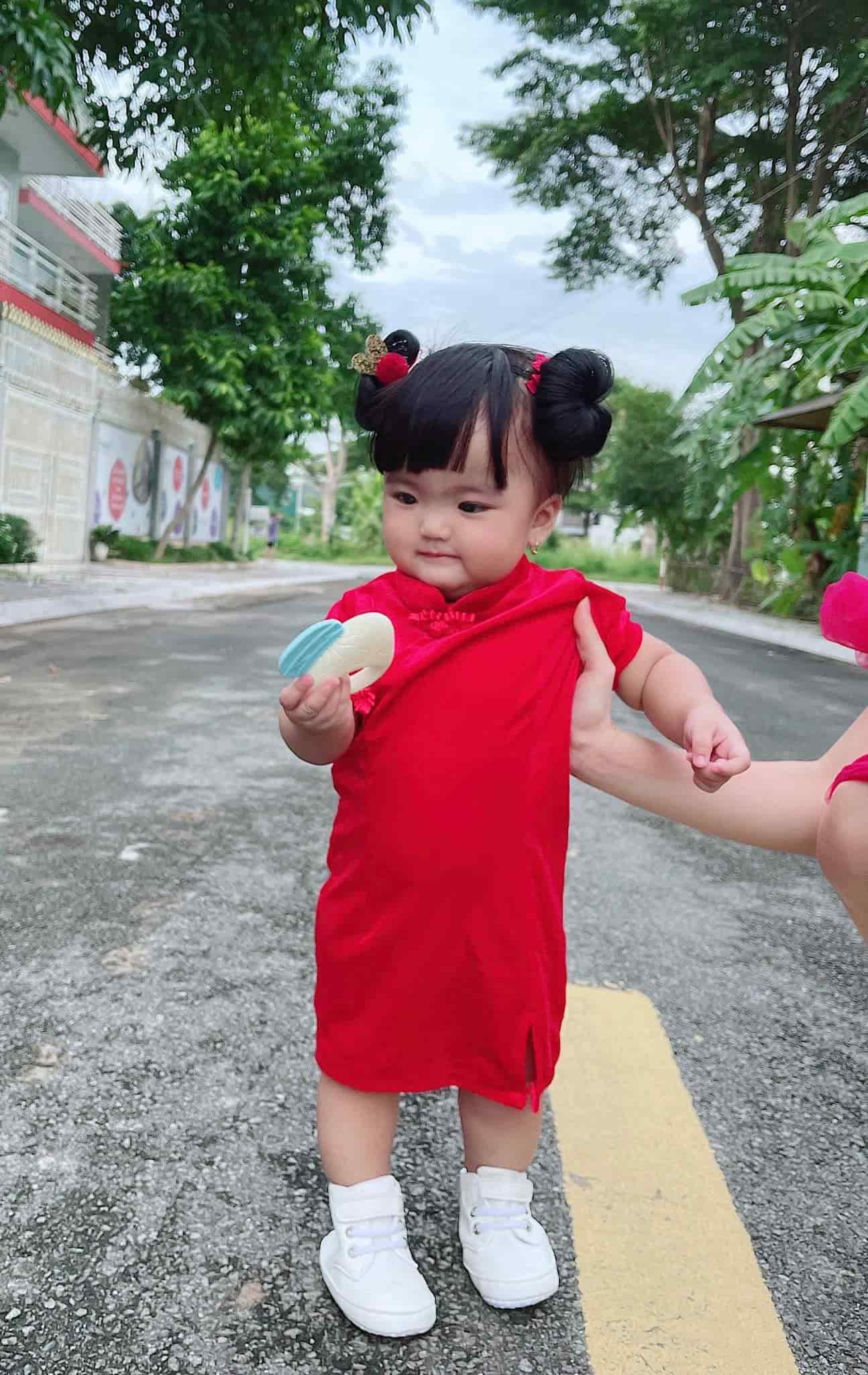 Con gái Mạc Văn Khoa có gia tài amp;#34;đồ giảamp;#34; chấp loạt mỹ nhân Vbiz, so kè cả Hamp;#39;Hen Niê - 14