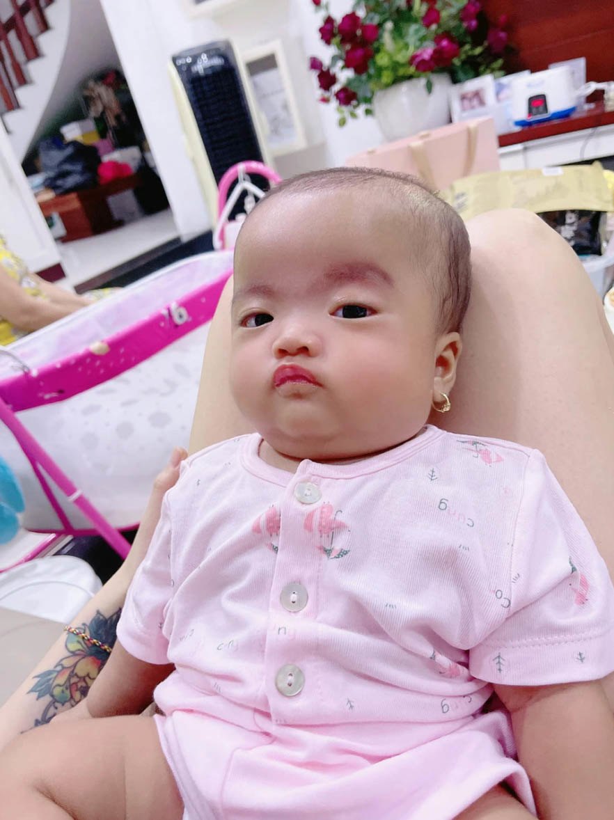 Con gái Mạc Văn Khoa có gia tài amp;#34;đồ giảamp;#34; chấp loạt mỹ nhân Vbiz, so kè cả Hamp;#39;Hen Niê - 10