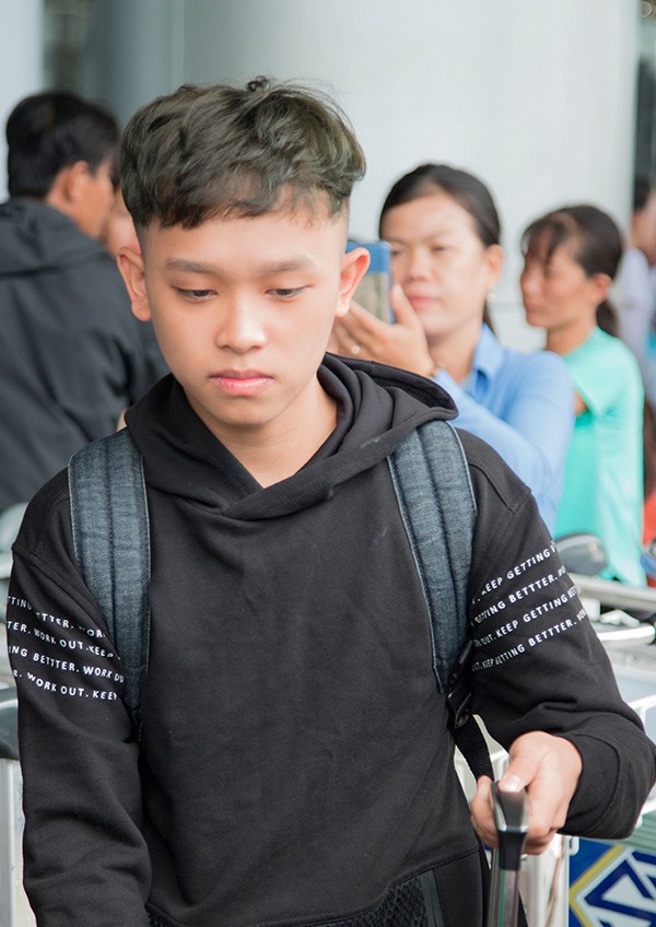 amp;#34;Ông bầu nghìn tỷ giàu nhất nhì VNamp;#34; nhờ cậy danh ca Ngọc Sơn đỡ đầu Hồ Văn Cường - 1