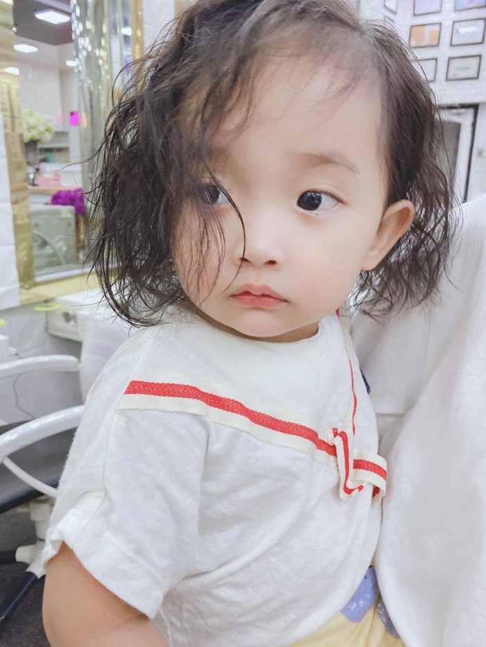 Con gái Khánh Thi thừa hưởng từ mẹ đặc điểm chuẩn công chúa, ngày bé đã được chăm kĩ - 10