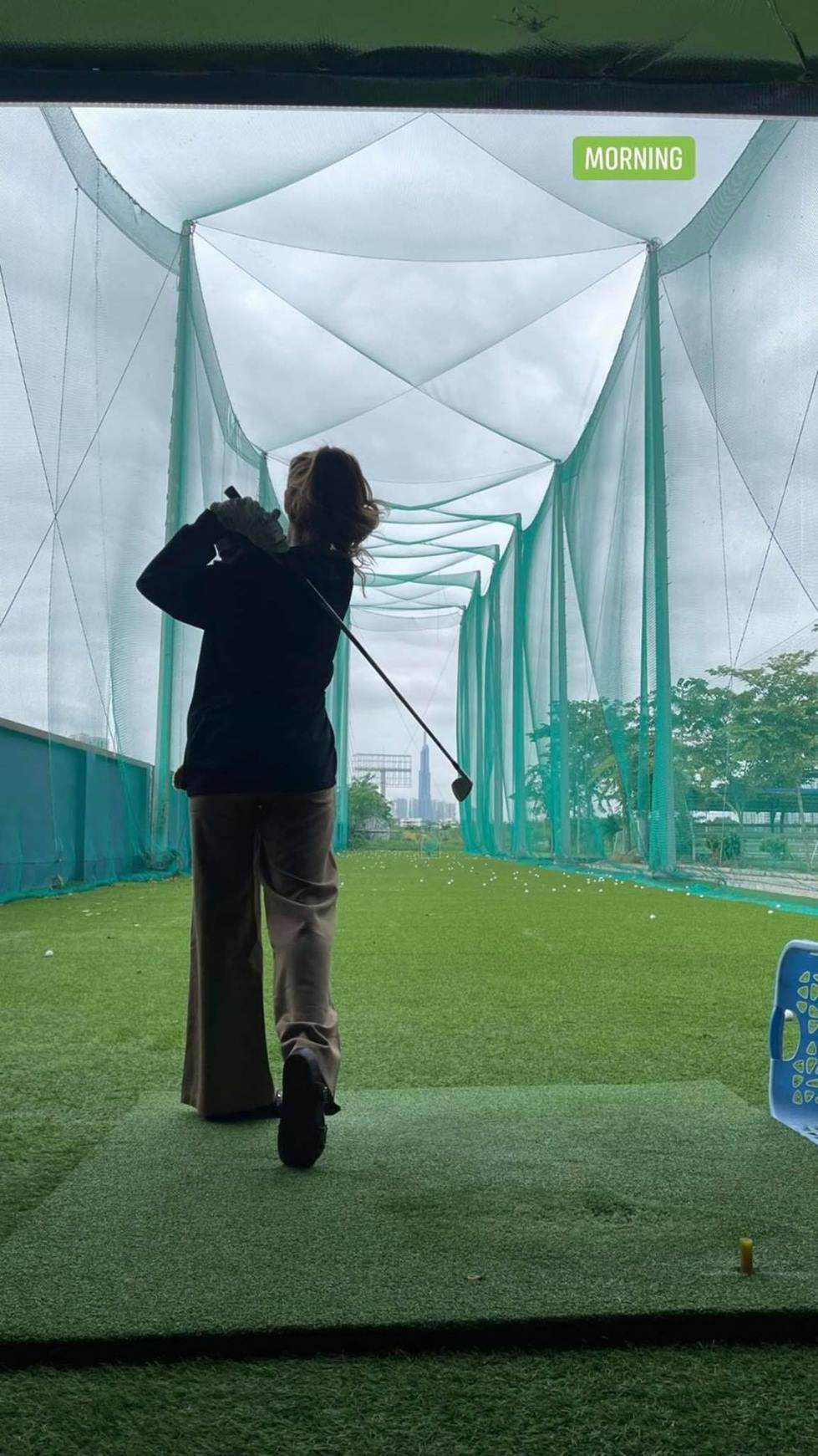 Gil Lê đi đánh golf diện đồ chuẩn soái ca, nhìn sang Hoàng Thuỳ Linh khác hẳn - 3