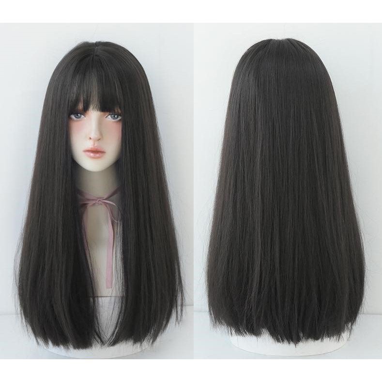 Mẫu tóc không có phần mái phủ trước trán sẽ dễ bị lộ đường chân tóc giả hơn.