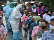 Tin tức - Một quốc gia châu Âu tái phong tỏa; chính phủ Anh vẫn bình thản dù số ca nhiễm tăng cao