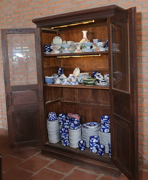 Sở hữu bộ sưu tập gỗ quý: Hoàng Mập để trong biệt phủ, Hoài Linh có phòng riêng - 4