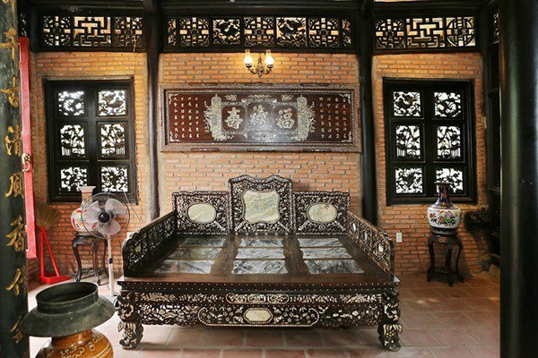 Sở hữu bộ sưu tập gỗ quý: Hoàng Mập để trong biệt phủ, Hoài Linh có phòng riêng - 5