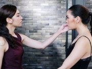 Làm vợ - Tôi bị ốm mà chị chồng vẫn bắt nấu nướng đãi bạn, mở lồng bàn cơm chị ta run rẩy 