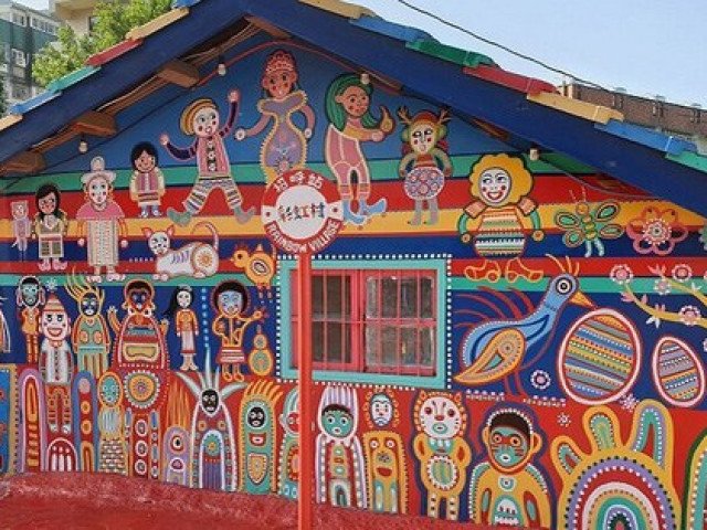 Ngập tràn sắc màu với Ngôi làng Cầu Vồng như cổ tích ở Trung Quốc