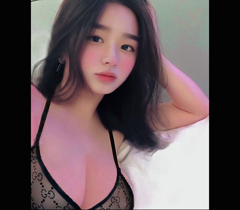 Trần Minh Thiên Di sinh năm 2001 tại thành phố Hồ Chí Minh, được biết đến là một trong những hot girl đình đám trên mạng xã hội.
