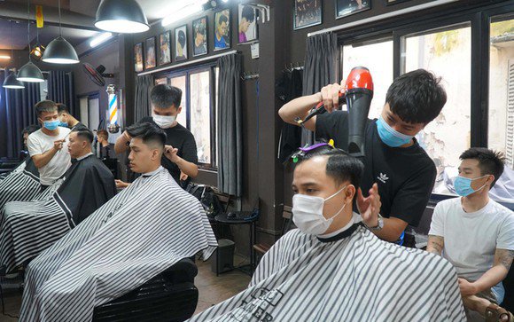 Gia đình 4 người ở Hà Nội phát hiện mắc COVID-19, Thủ đô ghi nhận thêm ca cộng đồng - 2