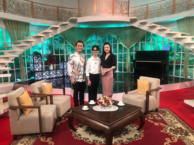 amp;#39;Cậu bé Thị Mầuamp;#39; từ vùng quê nghèo Nam tiến amp;#39;lột xácamp;#39; chẳng nhận ra - 16