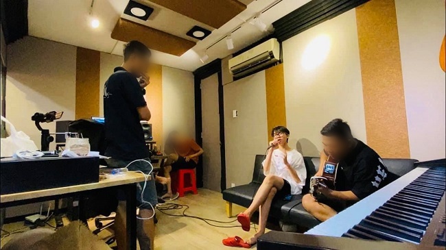 amp;#39;Cậu bé Thị Mầuamp;#39; từ vùng quê nghèo Nam tiến amp;#39;lột xácamp;#39; chẳng nhận ra - 18