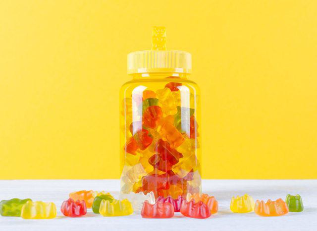 11 loại vitamin mua chỉ phí tiền, ăn các thực phẩm còn tốt và rẻ hơn nhiều - 9