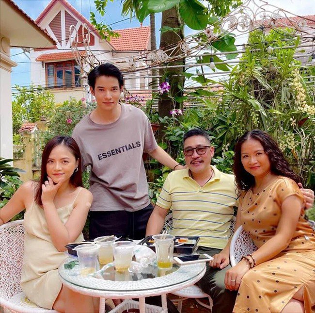 Ông Tấn amp;#34;Hương Vị Tình Thânamp;#34;: amp;#34;Vợ tôi xem phim chỉ mong chồng bị công an bắtamp;#34; - 7