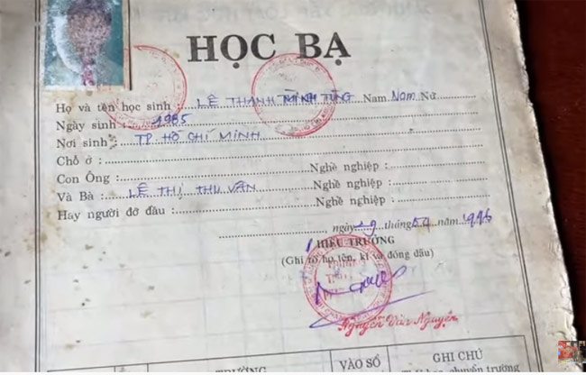 Trong học bạ, người đứng tên phụ huynh của Lê Thanh Minh Tùng là bà Lê Thị Thu Vân