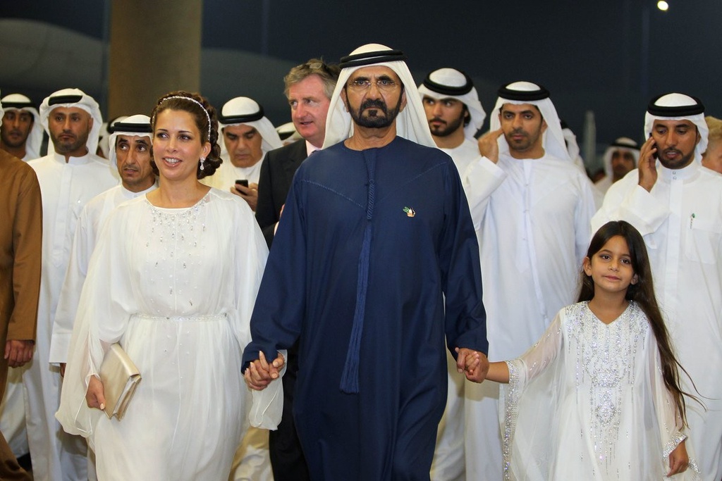 Tuổi dậy thì đơn thuần của hai công chúa Dubai gây sốt vì vẻ đẹp tựa thiên thần - 1