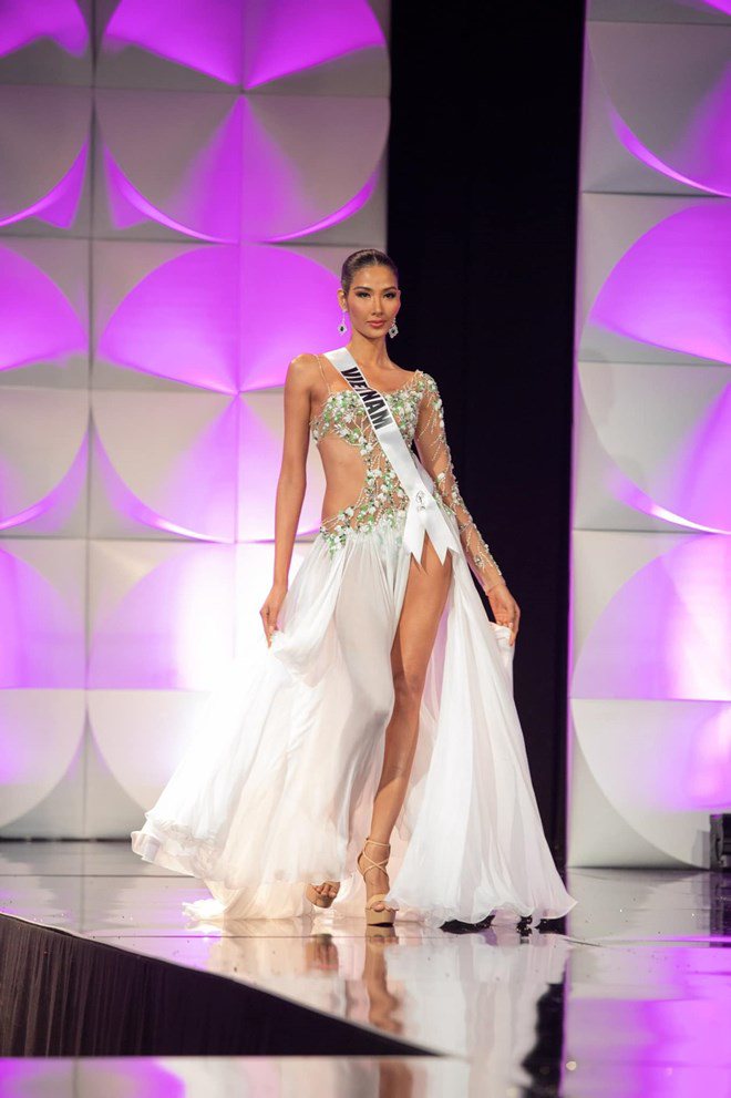 Chân dài xứ Thanh cho amp;#34;người lạ đến nhà sờ ngựcamp;#34;: Quá khứ gái nghèo, nhảy xe khách kiếm tiền - 10