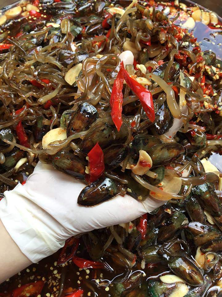 Loài vật nhìn như giun nhưng ăn vừa ngọt vừa thơm, là đặc sản độc nhất Kiên Giang - 3
