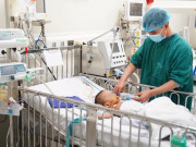 Sức khỏe - Bé trai Thanh Hóa phải cắt tinh hoàn, bác sĩ cảnh báo bố mẹ đừng mắc sai lầm này nữa