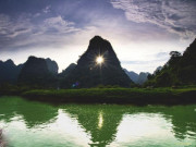 Xem ăn chơi - Núi Mắt Thần - tuyệt tác Mẹ thiên nhiên dành riêng cho mảnh đất Cao Bằng