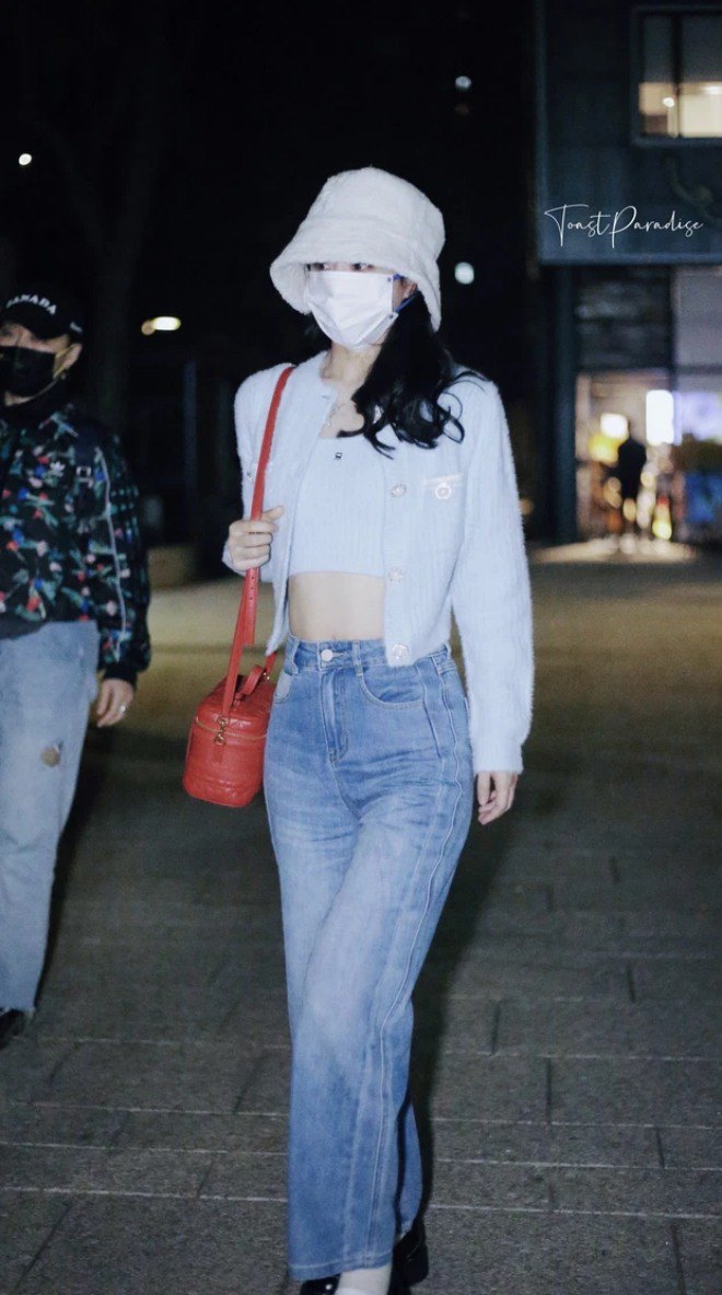 Hình ảnh hậu trường của Triệu Lệ Dĩnh.