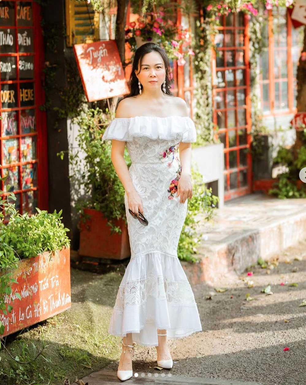 Da dẻ nhẵn thín, Phượng Chanel vẫn không giấu được khuyết điểm tuổi tác, có tiền cũng khó cứu - 4