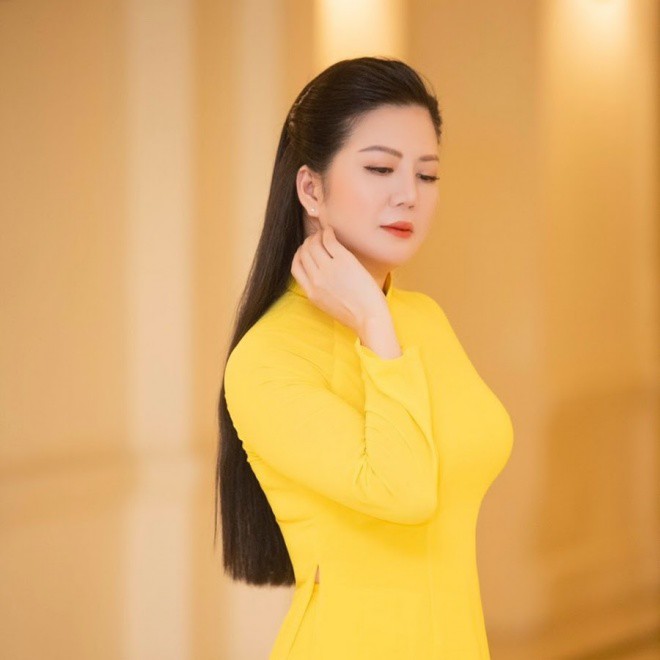 Từ nhiều năm nay, Đinh Hiền Anh coi làm từ thiện như một phần cuộc sống.