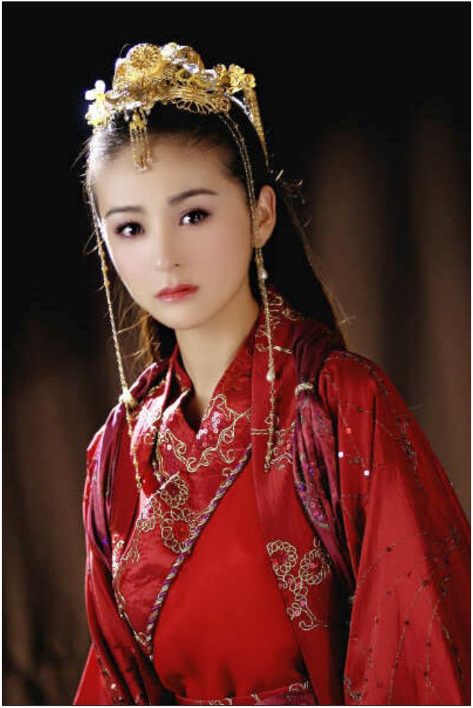 Cô nhanh chóng xếp tên mình vào hàng ngũ kế nhiệm tiểu hoa Cbiz.