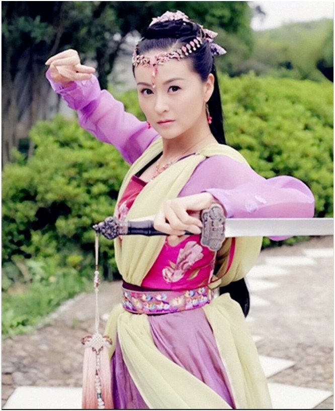 Đới Kiều Thiên bắt đầu tụt dốc sau khi chữa trị cho bố.