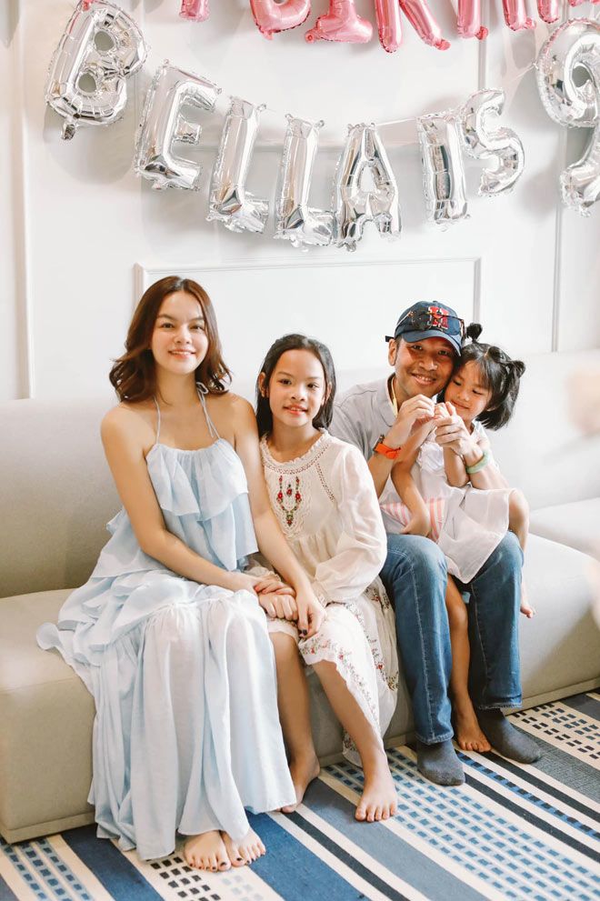 Phạm Quỳnh Anh Quang Huy làm sinh nhật cho con sau 3 năm ly hôn, cùng chụp ảnh gia đình - 1