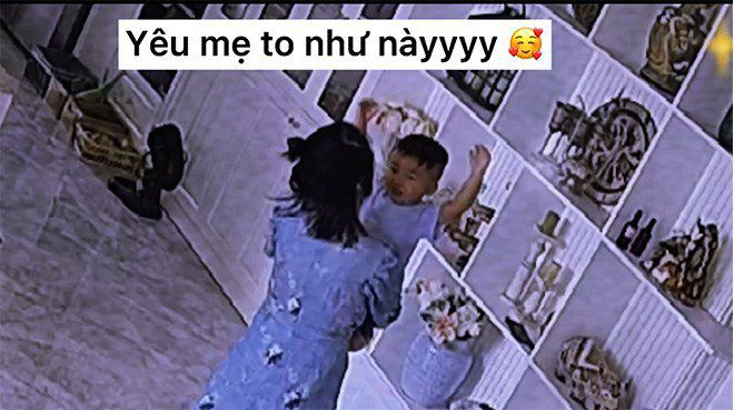 Giữa đêm, Hòa Minzy xin lỗi con trai vì sắp phải đi xa nhiều ngày liền - 9