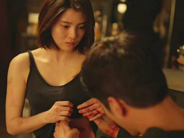 Sự thật về chuyện tiểu Song Hye Kyo bị gài đóng cảnh nóng, phải cởi sạch 100%