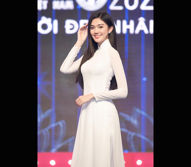 Cô lọt Top 15 Hoa hậu Việt Nam 2020 và là một trong những thí sinh được nhiều người yêu mến nhất trong mùa giải năm ấy. 
