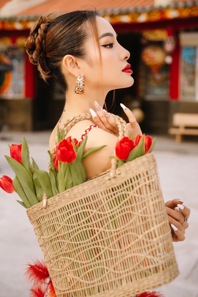 Bị nói bờ môi sưng phồng, Phương Trinh Jolie phản bác thế nào mà được khen - 11