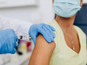 Sức khỏe - So sánh nguy cơ tử vong do COVID-19 của người đã tiêm 2 mũi vắc xin với người chưa tiêm 