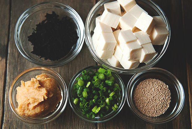 Món canh “thần dược” của người Nhật: Ăn mỗi ngày làm sạch máu, ngừa đột quỵ, chống ung thư - 1