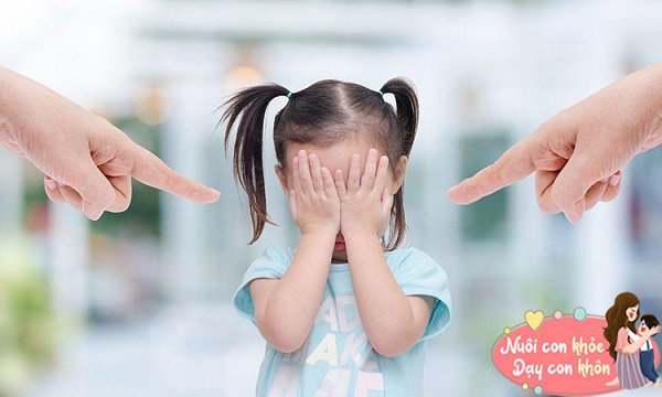 Các nhà nghiên cứu Đại học Harvard nhận thấy những đứa trẻ thường xuyên bị mắng có xu hướng suy giảm trí nhớ, hành động, tư duy chậm chạp hơn trẻ cùng độ tuổi.