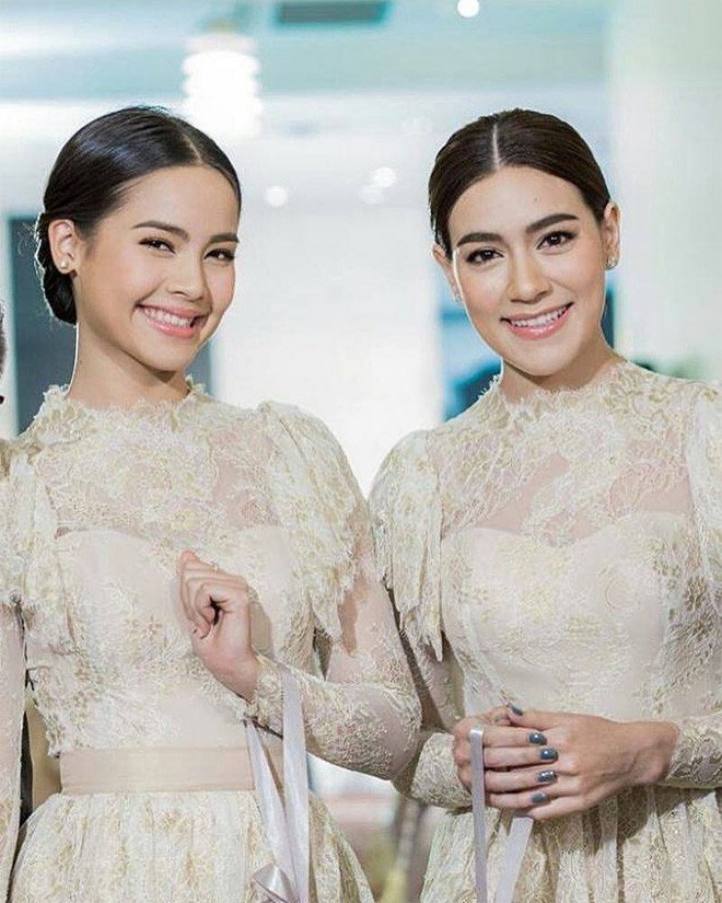 Yaya và Kimberley tới làm phù dâu cho người bạn thân.