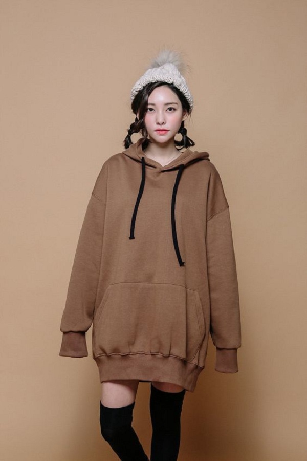 Đến mùa lạnh là áo hoodie lại amp;#34;lên ngôiamp;#34;, nhưng các nàng đã biết diện sao cho sành điệu nhất? - 8