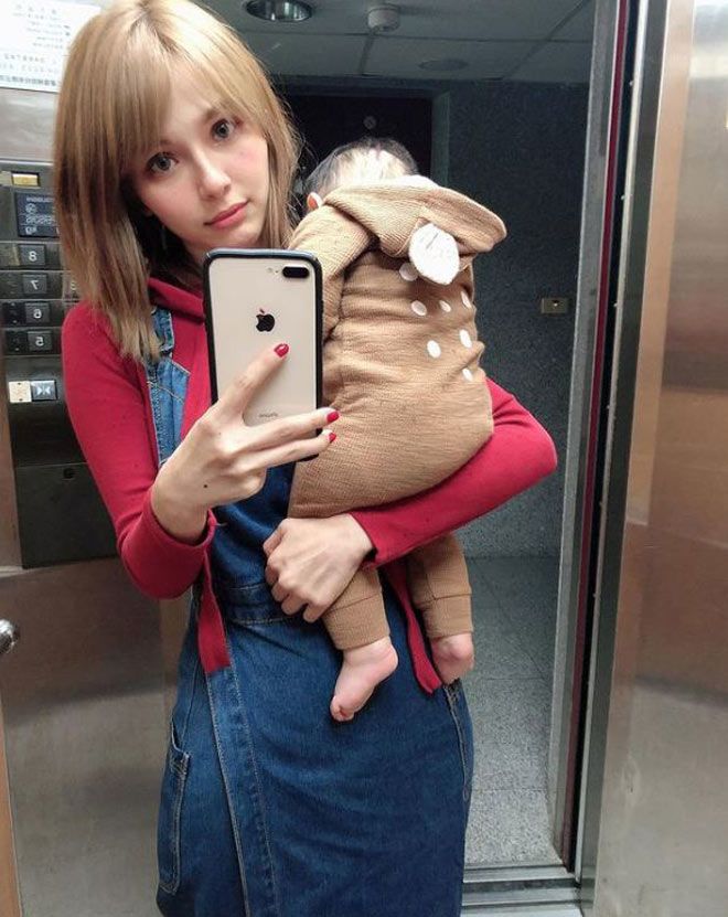 Mẹ 3 con tự tin cho bú nơi đông người - 3