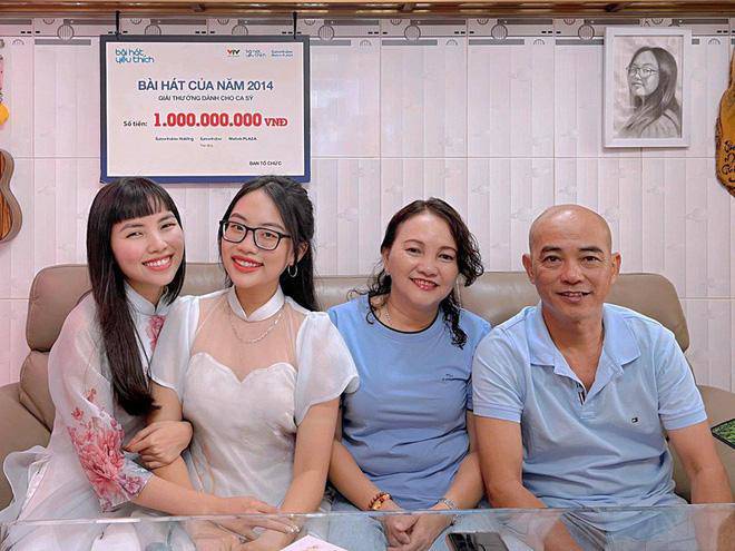Với 2 mũi vắc xin, 6 thành viên trong gia đình ca sĩ Việt Nam vẫn bị nhiễm COVID-19 - 7