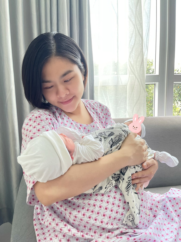 5 em bé Trâu Vàng nhà sao Việt vừa chào đời nửa cuối năm 2021 đã gây chú ý - 1