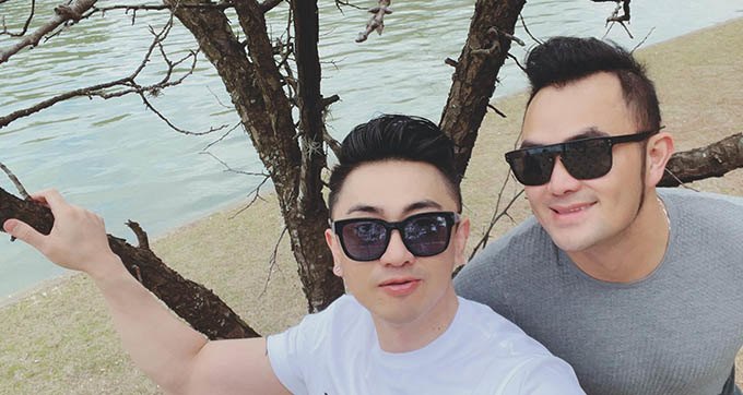 Điền Thái Toàn mới công khai chuyện đang sống cùng bạn trai đồng giới tại Mỹ.