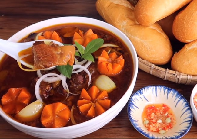 Cách nấu bò kho bánh mì chuẩn vị miền Trung, ăn một lần là nghiện - 7