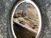 Tin tức - Cô gái qua đời trong lúc sinh con, thi thể 6 năm vẫn nguyên vẹn và bí ẩn rợn người