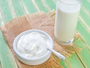 Sức khỏe - Cùng là sữa, uống sữa tươi hay ăn sữa chua cung cấp canxi tốt hơn, loại nào bổ hơn?